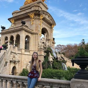 Meet your Posher, Megan